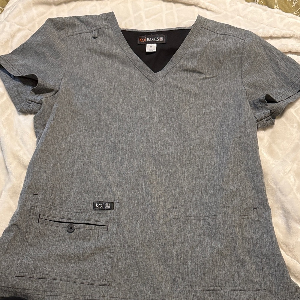 Women's Short Sleeve Scrub Top - Gray